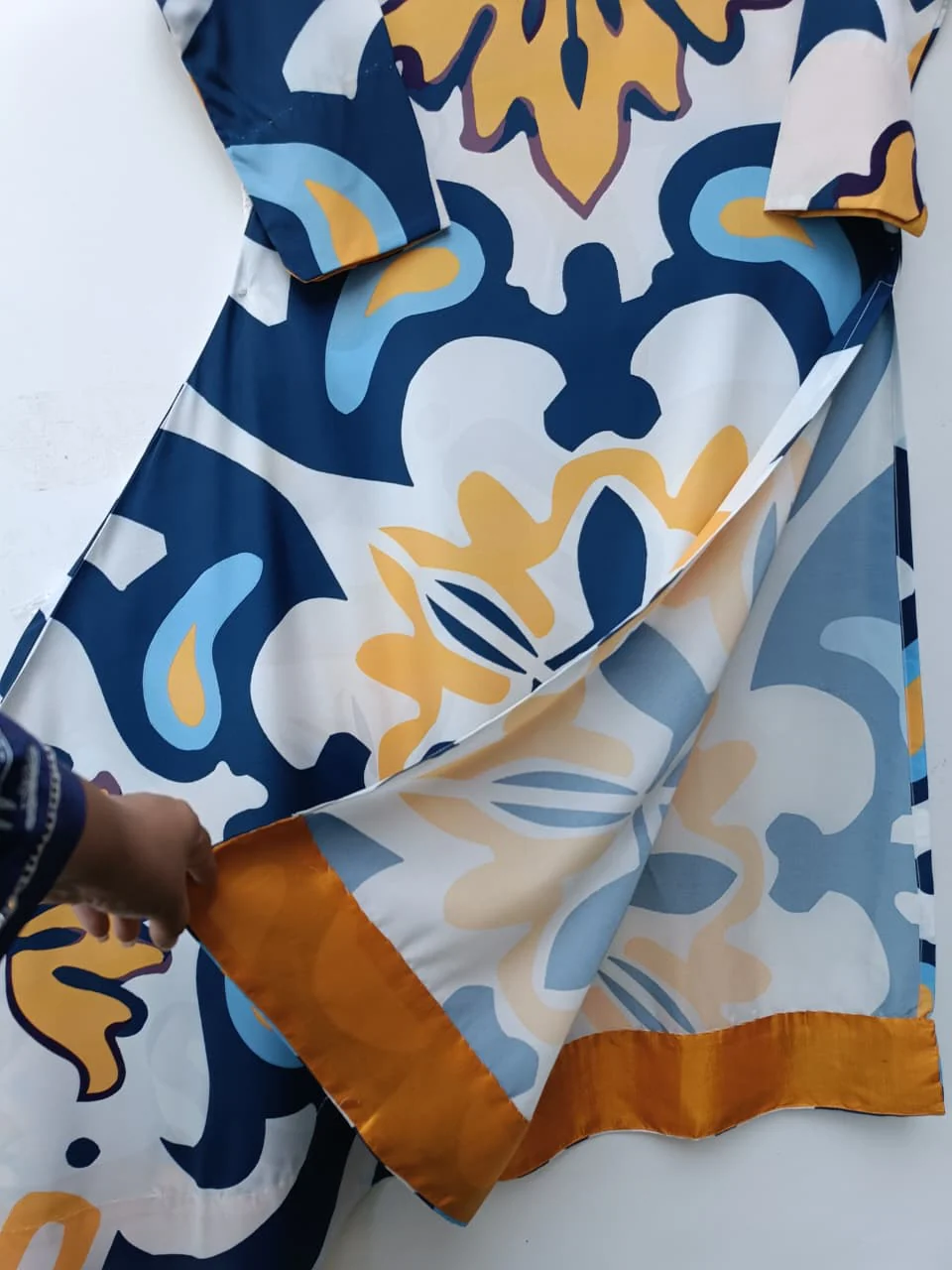 ARMAAN 3 (WHITE & NAVY) - Image 7