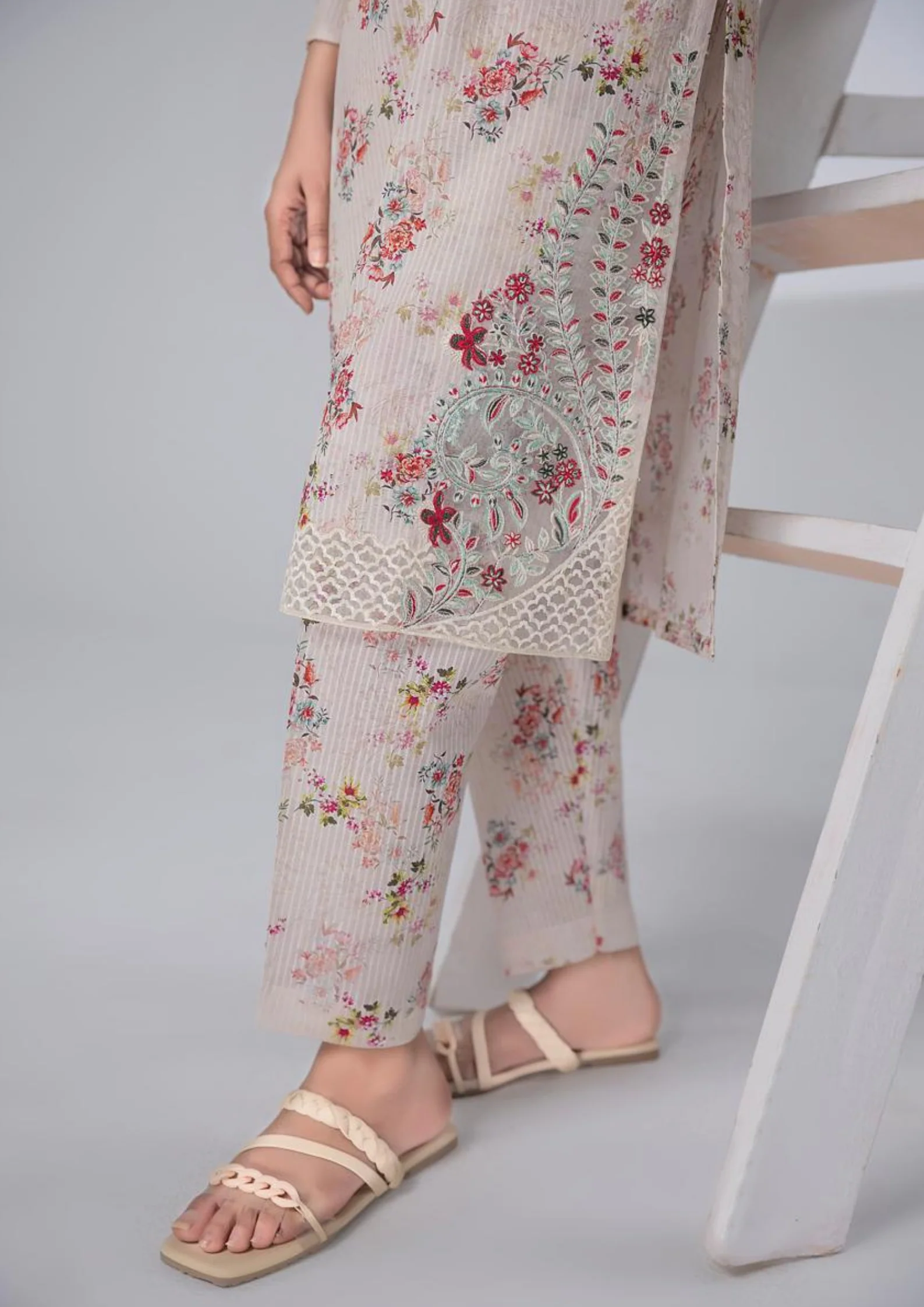 FESTIVE CO ORDS 17 - Image 4